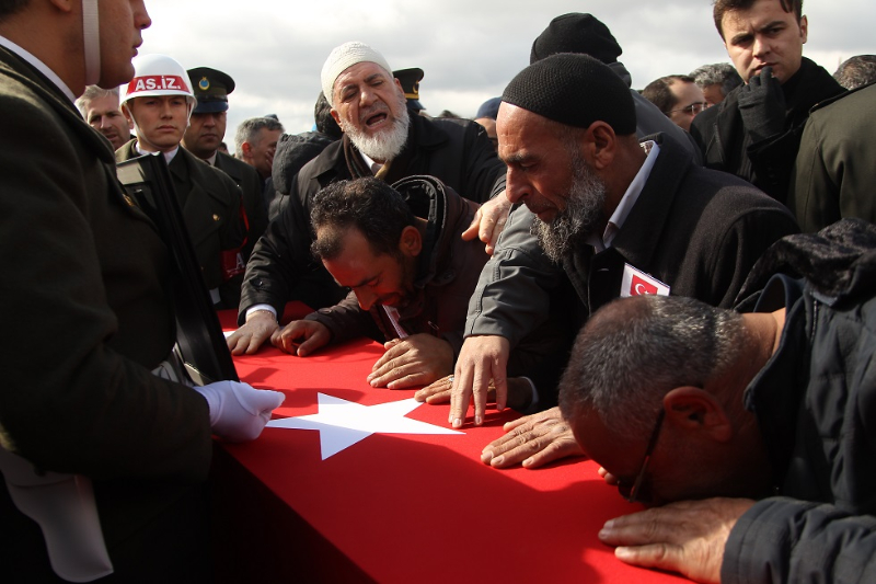 İdlib şehidi Uzman Onbaşı Nihat Kara son yolculuğuna uğurlandı