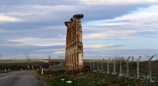 Abdülhamit’in yaptırdığı tek duvarı kalan askeri hastaneye ”adaletle” sahip çıkış başladı