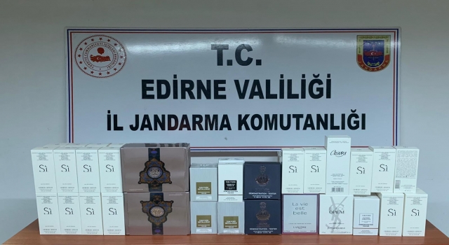 Edirne’de, Romanya otobüsünde 58 kaçak parfüm ele geçirildi