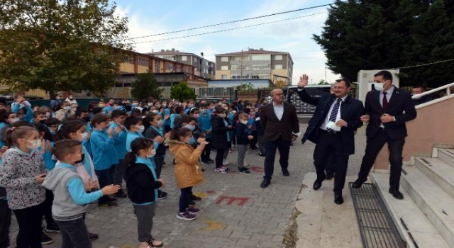 Süleymanpaşa Belediyesi’nden çevreci miniklere ödül 