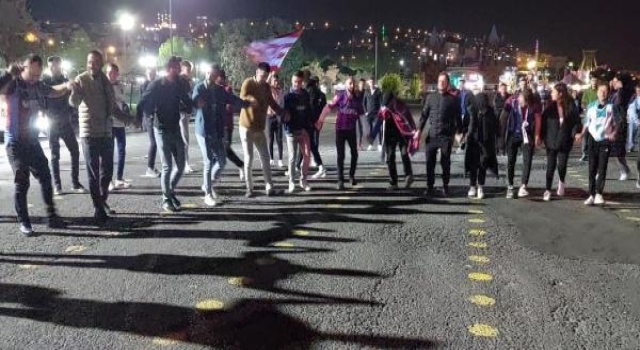 Tekirdağ’da Trabzonspor taraftarları şampiyonluğu horonla kutladı