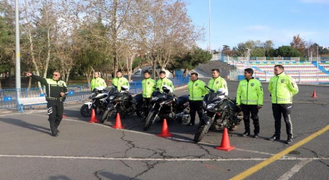 Tekirdağ’da motosikletli ’şahin’ timlerine sürüş eğitimi verildi