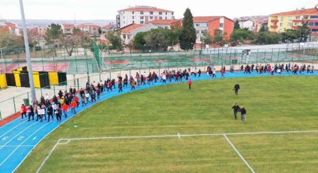 ‘Kadına şiddete karşı sabah sporu ve farkındalık yürüyüşü’ düzenlendi