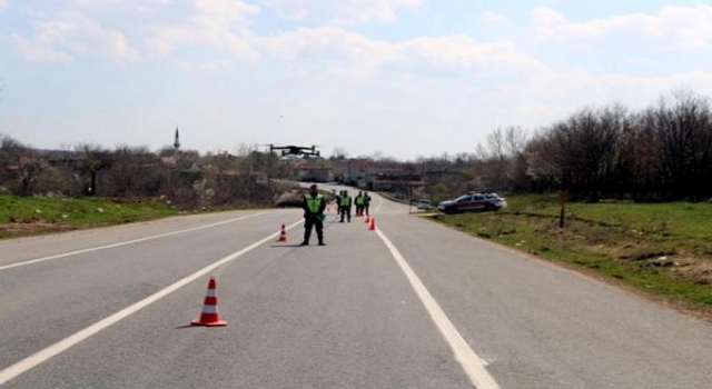 Kırklareli jandarmasından dronla trafik denetimi