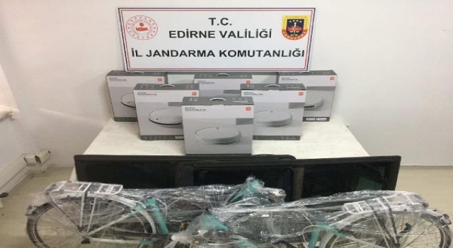 Edirne’de gümrük kaçağı malzeme ve uyuşturucu ele geçirildi
