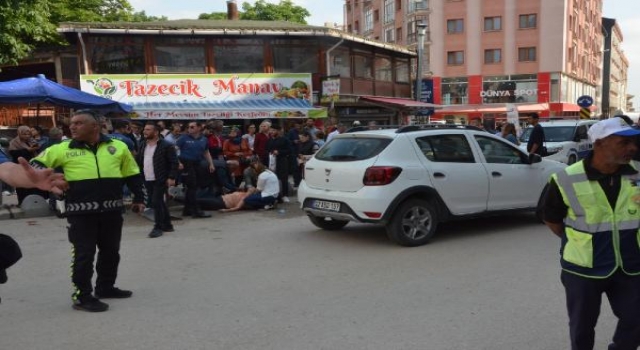 Otomobilin çarptığı ortaokul öğrencisi yaralandı, sürücü fenalık geçirdi