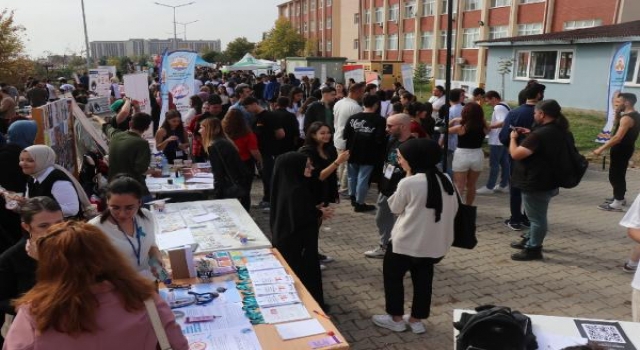 Trakya Üniversitesi’nde 137 topluluk ve kulüp etkinlikte buluştu