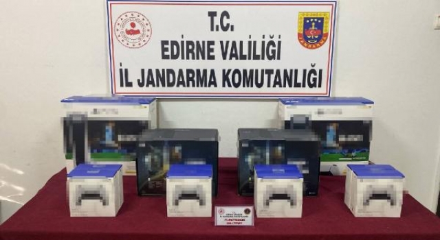 Edirne’de gümrük kaçağı oyun konsolları ele geçirildi