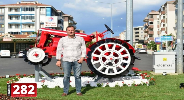 Antika traktör Başkan Yüksel ile hayata döndü