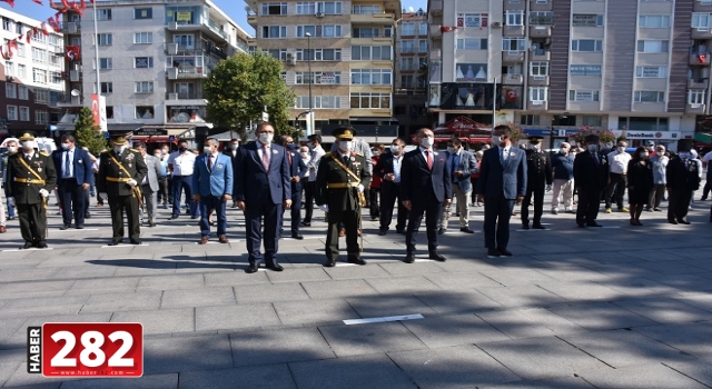 Çorlu'da, 30 Ağustos Zafer Bayramı yapılan törenlerle kutlandı