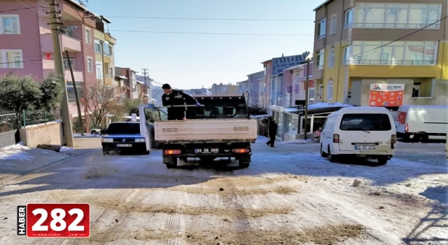 Süleymanpaşa Belediyesi 24 saat karla mücadele ediyor