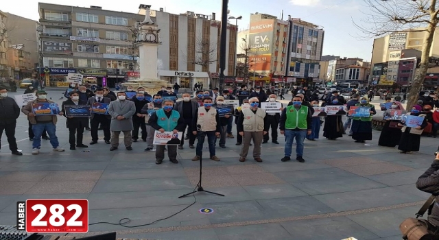 İHH’dan Doğu Türkistan’daki politikaları nedeniyle Çin mallarına ”boykot” çağrısı