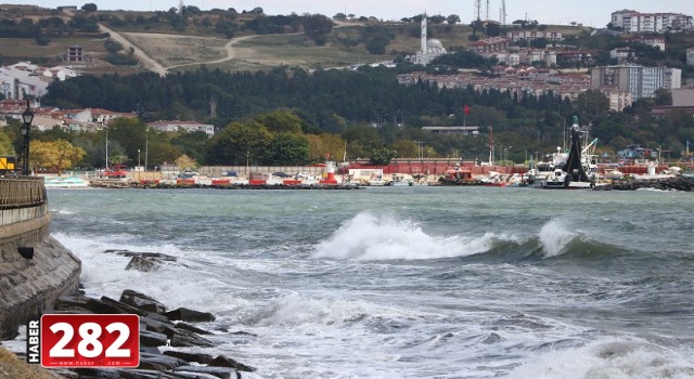 Marmara Denizi'nde poyraz etkisini sürdürüyor