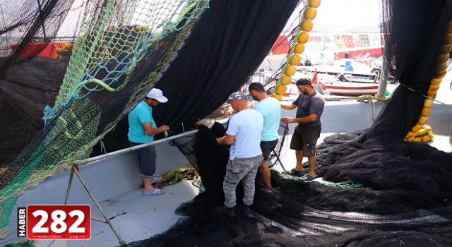 Tekirdağ'da balıkçılar poyraz nedeniyle 2 gündür denize açılamıyor
