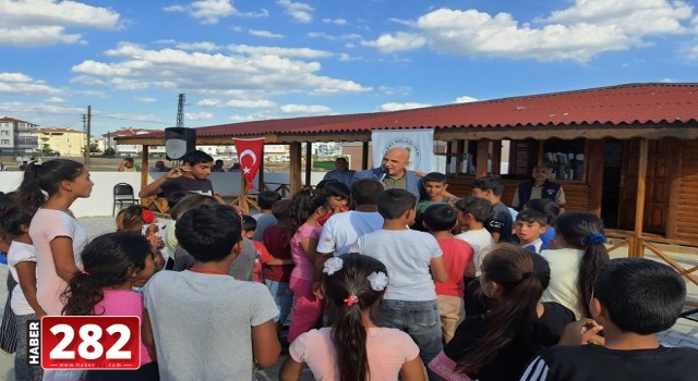 Başkan Erkiş Etüt ve Ödev Evi’nde ilk dersi verdi