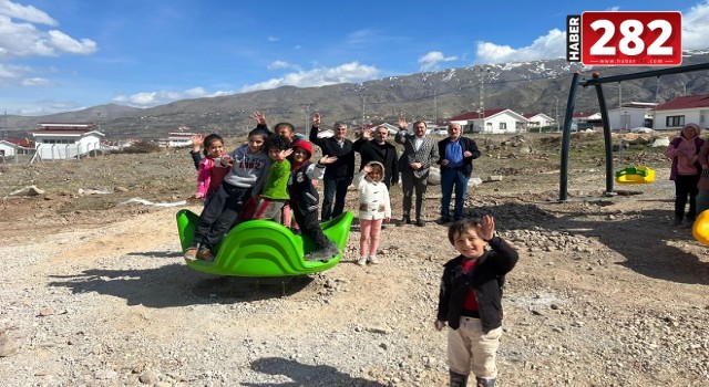 SÜLEYMANPAŞA BELEDİYESİ AFET BÖLGESİNDE ÇOCUK PARKLARI YAPIYOR...