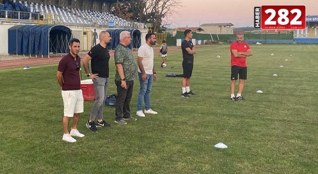 BAŞKAN YÜKSEL’DEN ERGENE VELİMEŞE SPOR OYUNCULARINA TATLI ZİYARET