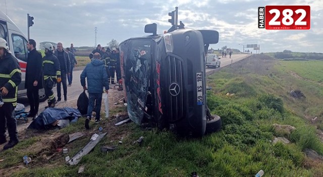 Tekirdağ’da TIR ile yolcu minibüsü çarpıştı: 5 ölü, 10 yaralı