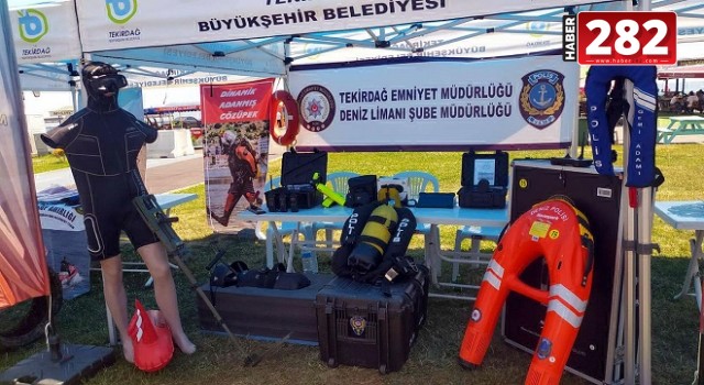 Tekirdağ'da denizden çıkarılan atıklar sergilendi