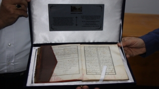 Osmanlı döneminde basılan ”Mihneti Keşan” kitabı müzeye bağışlandı