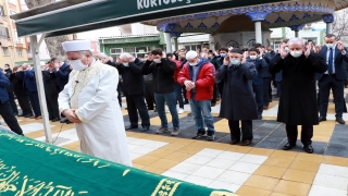 TBMM Başkanı Şentop, vefat eden okul arkadaşının Kırklareli’ndeki cenaze törenine katıldı