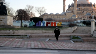 Balkanlar’dan gelen soğuk hava ile Edirne ”meşhur ayazına” kavuştu