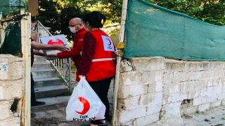 Türk Kızılayı Kırklareli’nde ihtiyaç sahibi ailelere gıda kolisi dağıttı