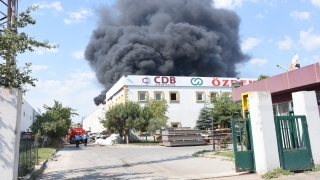 Tekirdağ’da geri dönüşüm fabrikasında çıkan yangın kontrol altına alındı