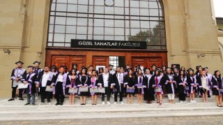 Trakya Üniversitesi Güzel Sanatlar Fakültesi’nde mezuniyet heyecanı
