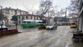 Şarköy’de dolu yağdı