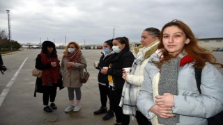 Ukrayna’dan otobüslerle getirilen Türkler, ana vatanda (4)