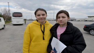 Ukraynalı kız kardeşler: Türkiye bizi savaşın içinden çıkardı