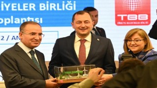 Süleymanpaşa Belediyesi’nin zirai atıkları geri dönüştüren projesine ödül
