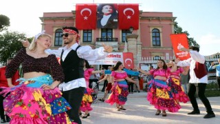 Edirne’de ilk kez düzenlenen ’9/8 Festivali’ renkli görüntülerle başladı