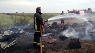 Kırklareli’de 71 arı kovanı yandı