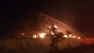 Tekirdağ’da yatak fabrikasında yangın