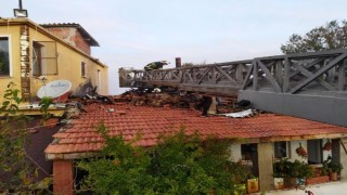 Edirne’de tek katlı 2 ev yandı