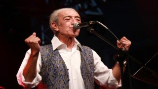Edirne’de 29 Ekim coşkusu; Edip Akbayram konser verdi, fener alayı düzenlendi