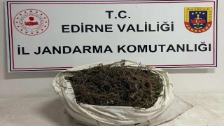 Edirne’de 7 kilo 700 gram esrar ele geçirildi