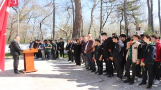 Balkan şehidi Hasan Rıza, müdürlüğünü yaptığı okul öğrencilerince anıldı