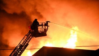 Tekirdağ'ın Çorlu İlçesinde 5 katlı binada yangın
