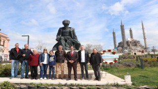Meslektaşları Mimar Sinan’ı, ’ustalık eserim’ dediği Selimiye Camisi önünde andı