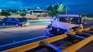 Edirne’de hafif ticari araçla otomobil çarpıştı: 1 yaralı