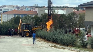 Doğal gaz borusu patladı; yangın üzerine kum dökülerek söndürüldü