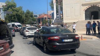 Çerkezköy’de kontrolden çıkan otomobil, araçlara çarptı; 3 yaralı