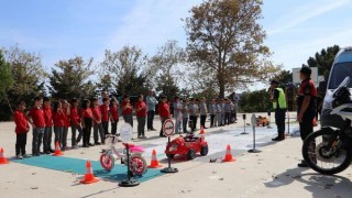 Jandarmadan öğrencilere mobil araçla trafik eğitimi 