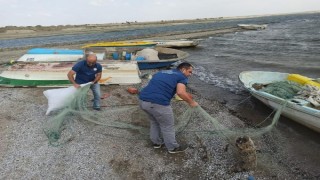 Saros’ta 1000 metre sahipsiz balık ağına el konuldu