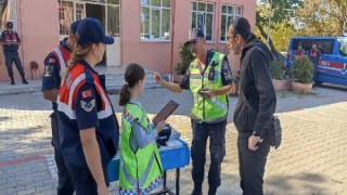 Jandarmadan öğrencilere, jandarma ve vatan sevgisi eğitimi