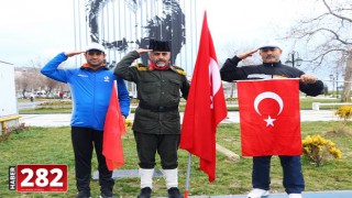 Şehitler için İstanbul'dan Çanakkale'ye yürüyorlar