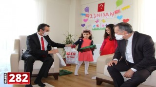 23 Nisan'da şehidin çocuklarının bayramını kutladılar